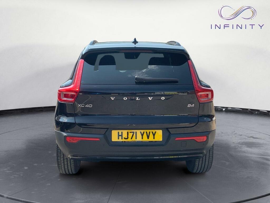 Volvo XC40 2.0 B4 Mhev R-design Pro Black #4