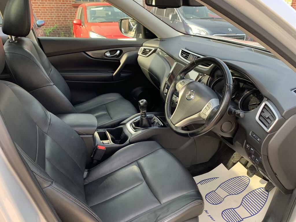 Nissan X-Trail Dci Tekna White #8