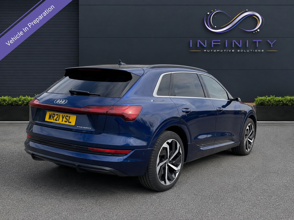 Audi E-tron Black Edition Blue #3
