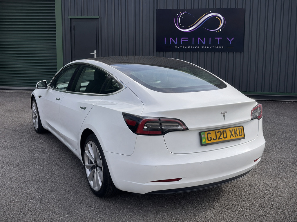 Tesla Model 3 Standard Range Plus White