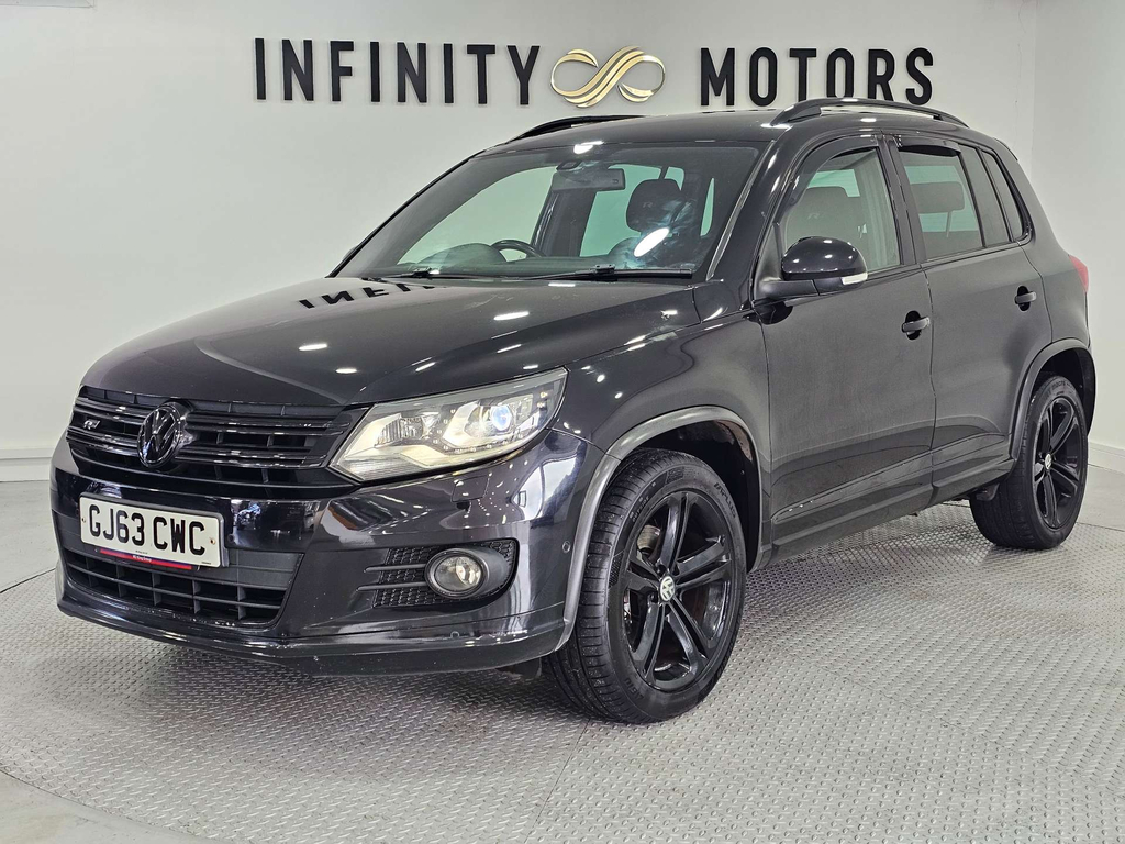 Volkswagen Tiguan R-line Tdi Bluemotion Technology 4Motion GJ63CWC Black #4