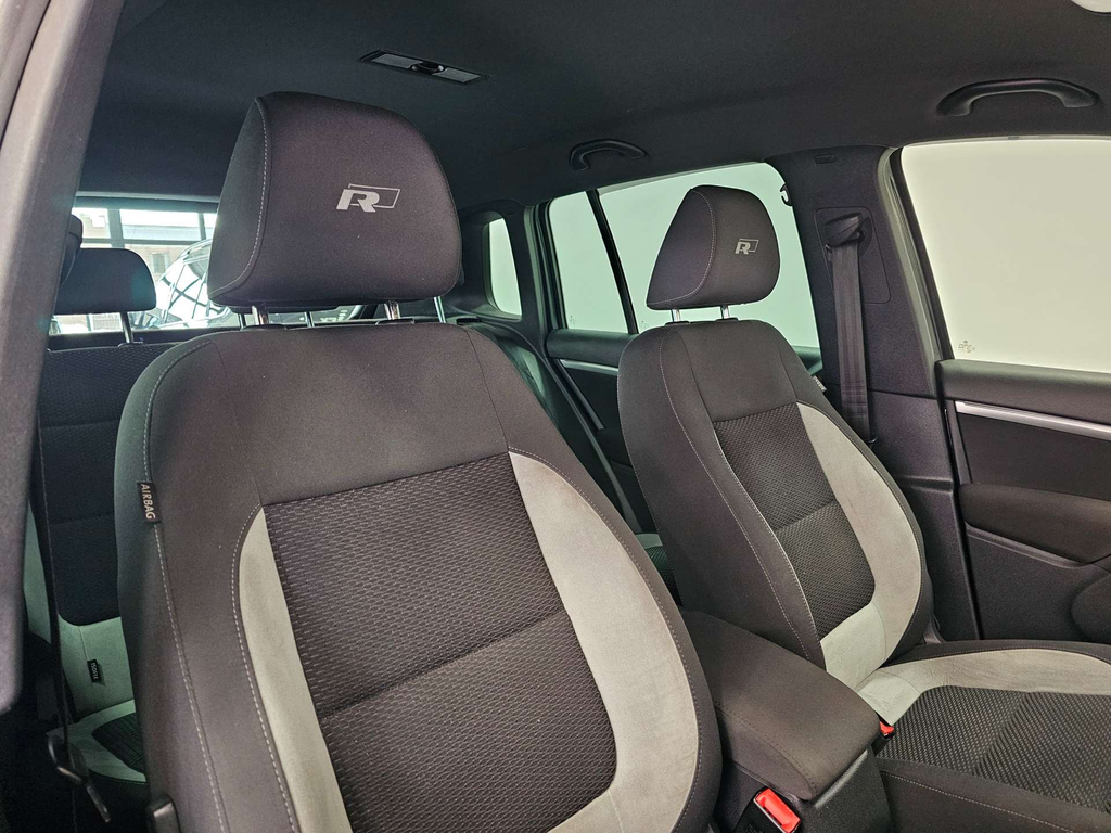 Volkswagen Tiguan R-line Tdi Bluemotion Technology 4Motion GJ63CWC Black #3