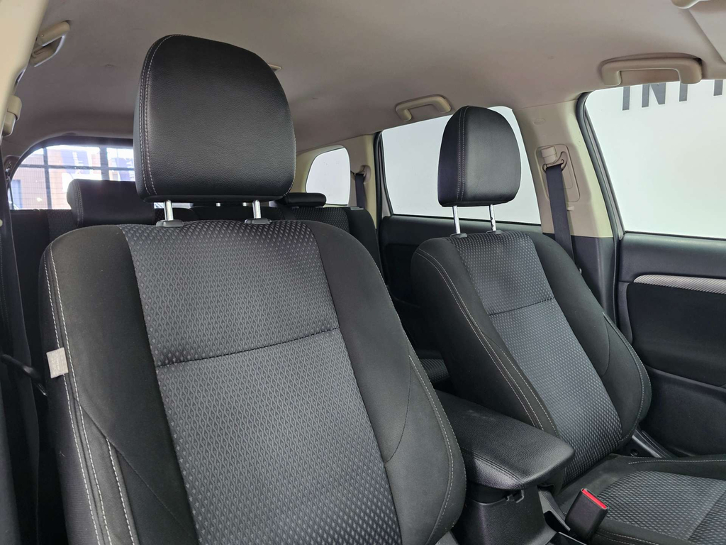 Mitsubishi Outlander Di-d 3 4Wd White #5
