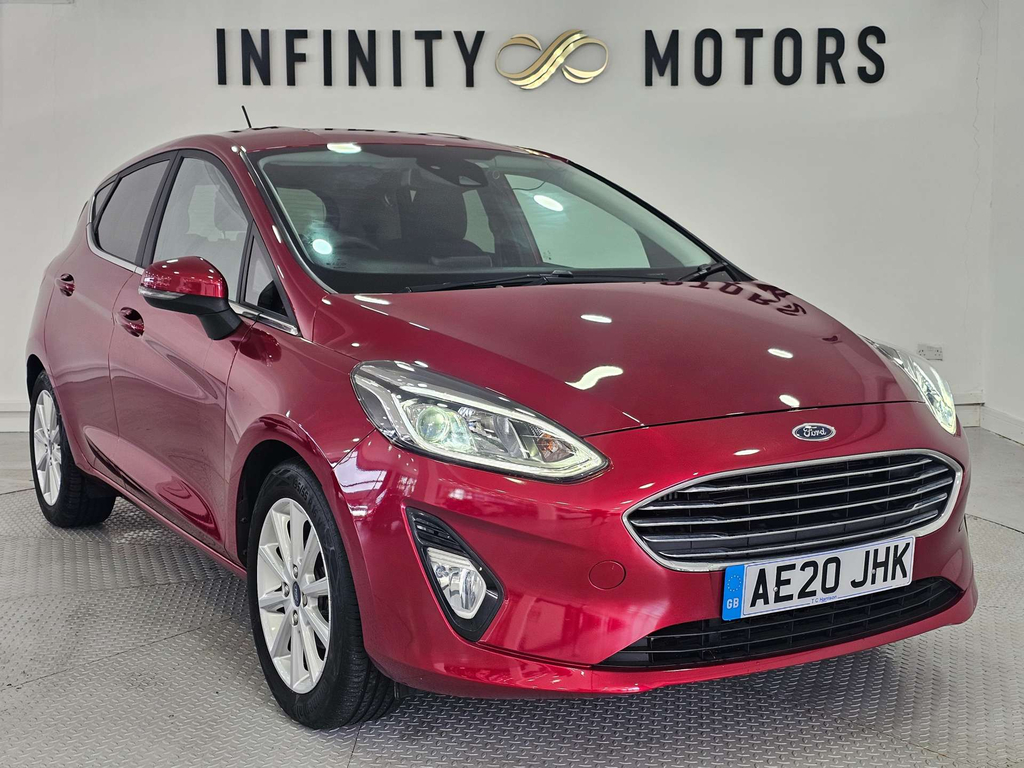Ford Fiesta Titanium T AE20JHK Red