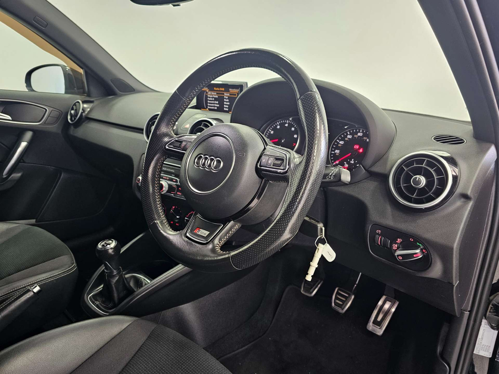 Audi A1 Sportback Tfsi S Line DS16MVW #3