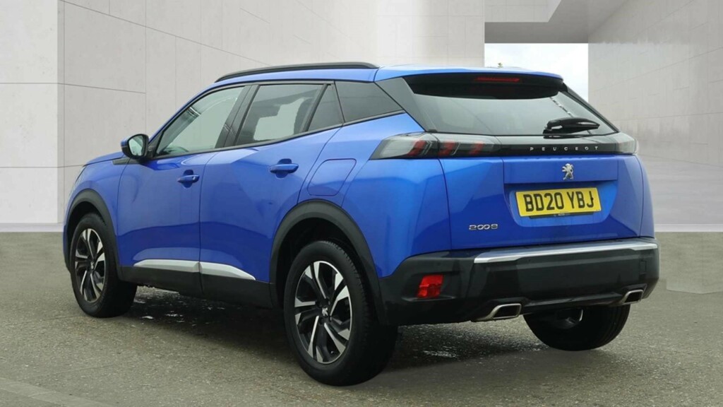 Peugeot 2008 Allure Puretech Ss #3