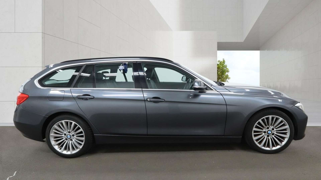 BMW 3 Series Luxury Touring #5