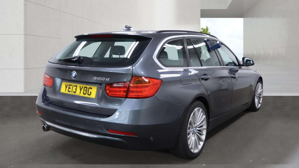 BMW 3 Series Luxury Touring #4