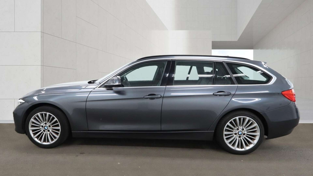 BMW 3 Series Luxury Touring #6