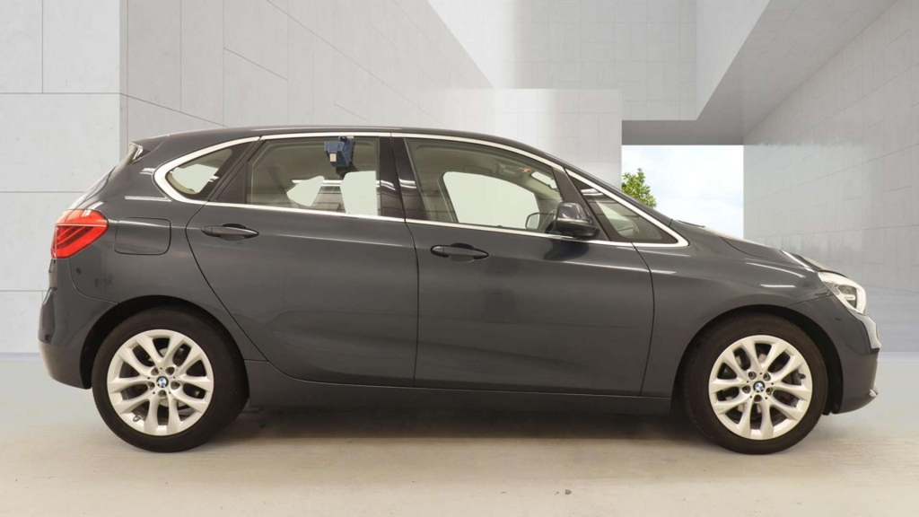 BMW 2 Series Luxury Auto  #5