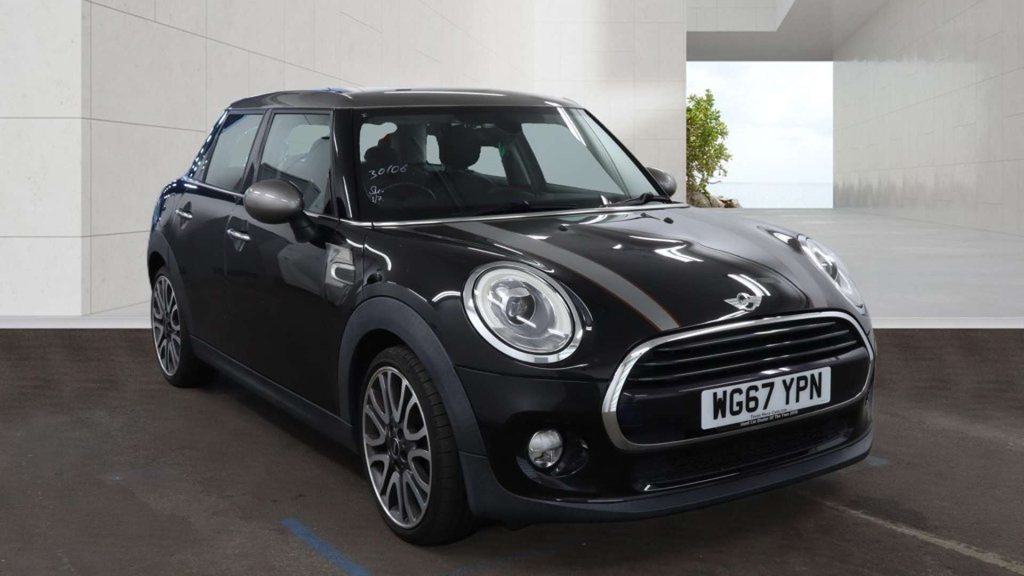 Mini Hatch Cooper Seven Black