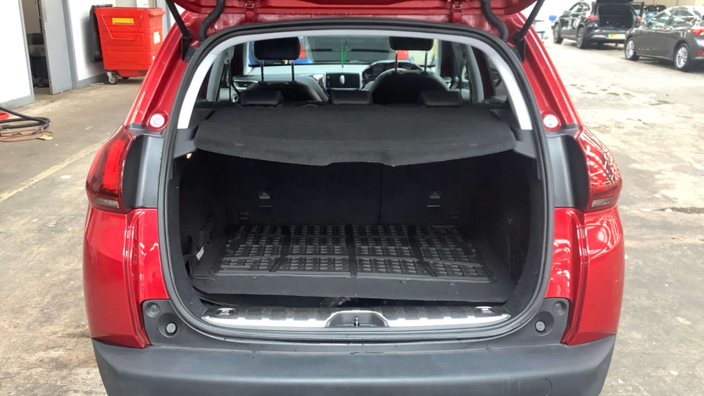 Peugeot 2008 1.2 Puretech Allure Euro 6 White #13
