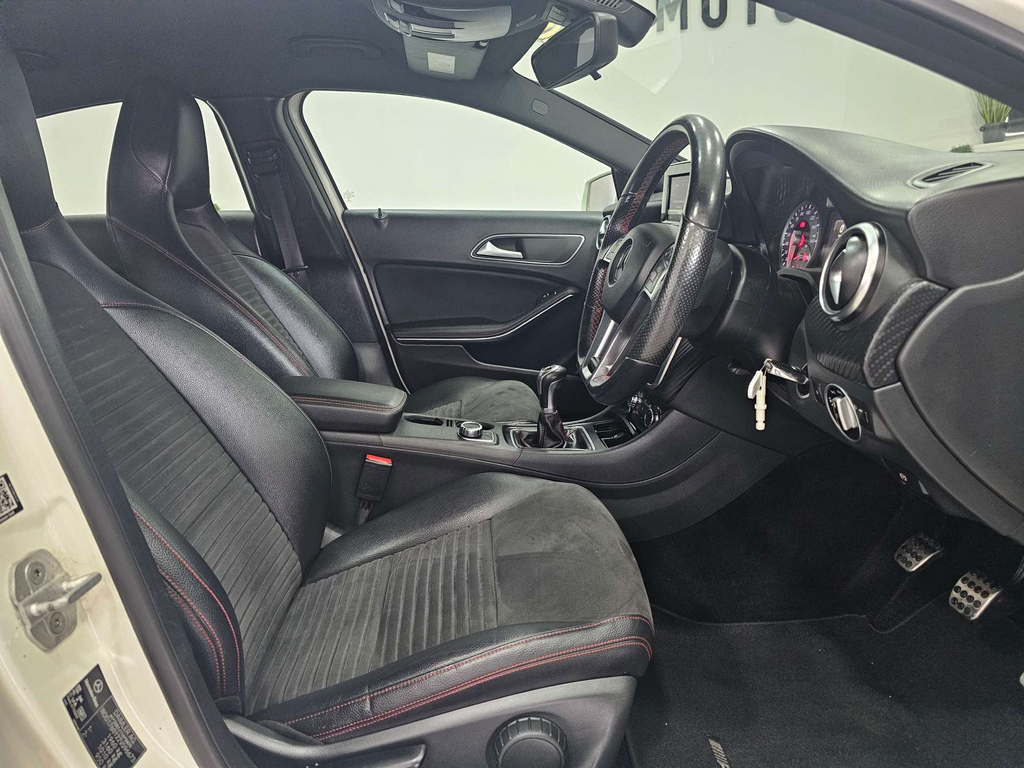 Mercedes-Benz A Class Blueefficiency Amg Sport Cdi #2