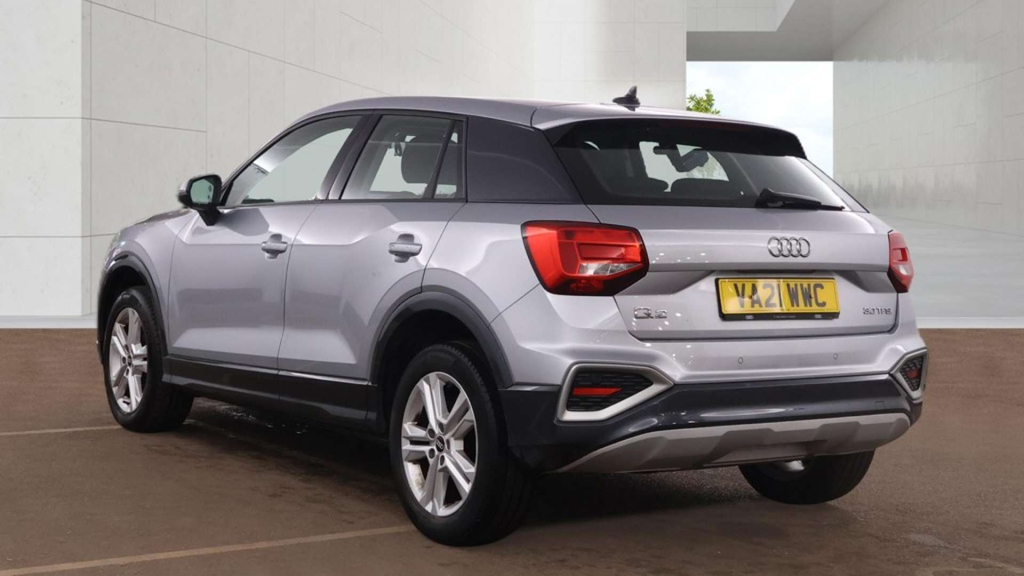 Audi Q2 Sport 30 Tfsi Silver #3