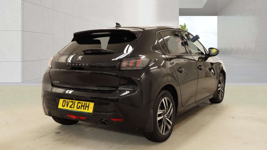 Peugeot 208 Allure Premium Puretech Ss #4