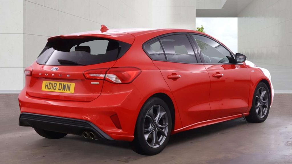 Ford Focus St-line HD18DWN Red #4