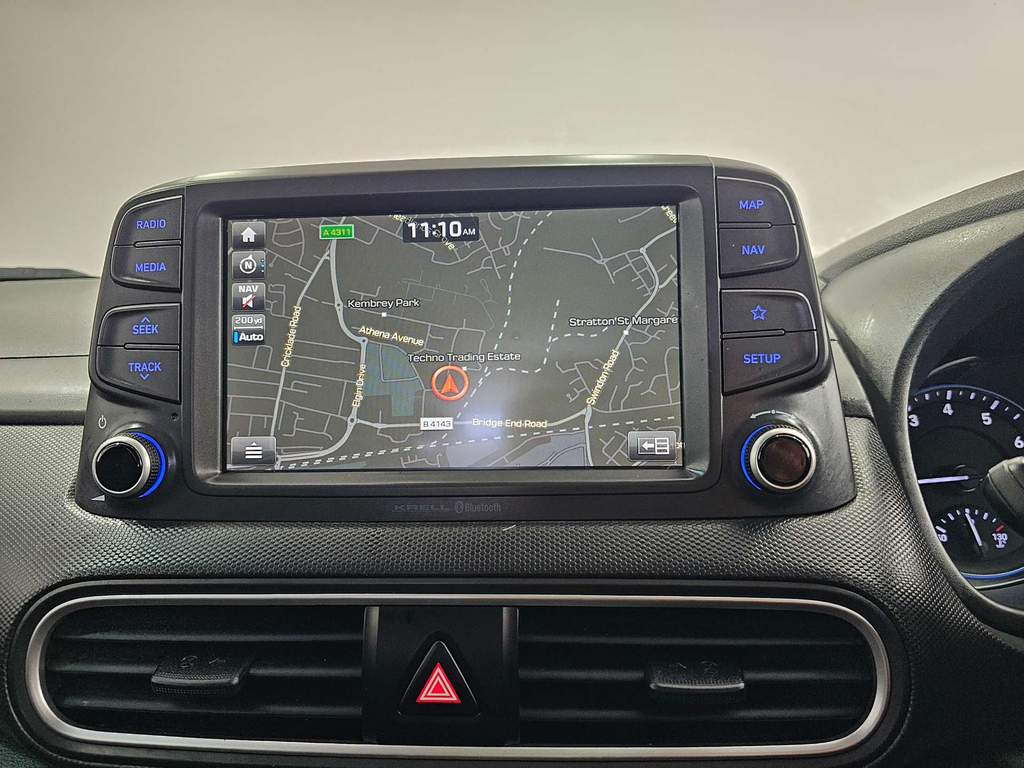 Hyundai Kona Premium Red #2