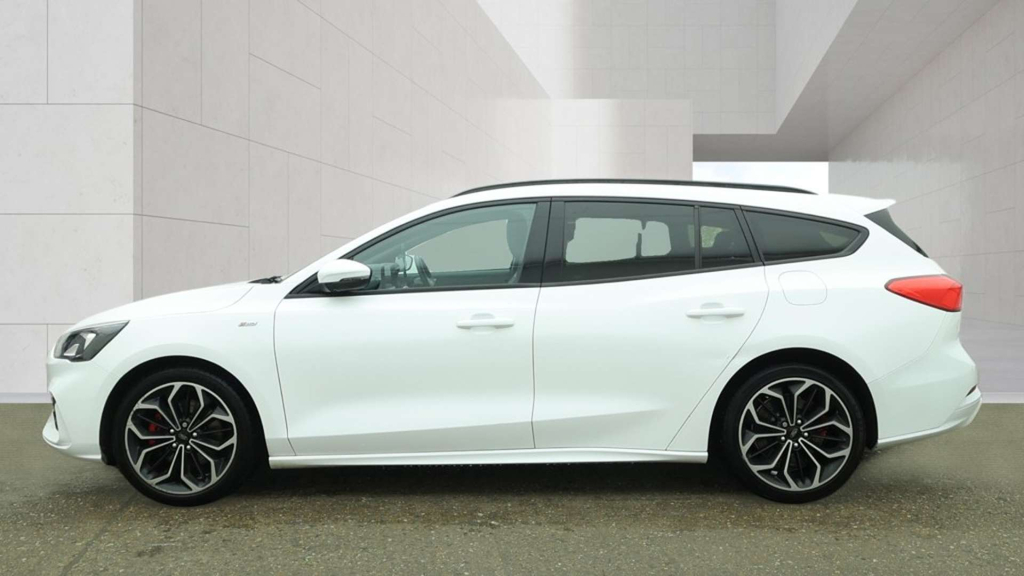 Ford Focus St-line X HT19KPF White #6