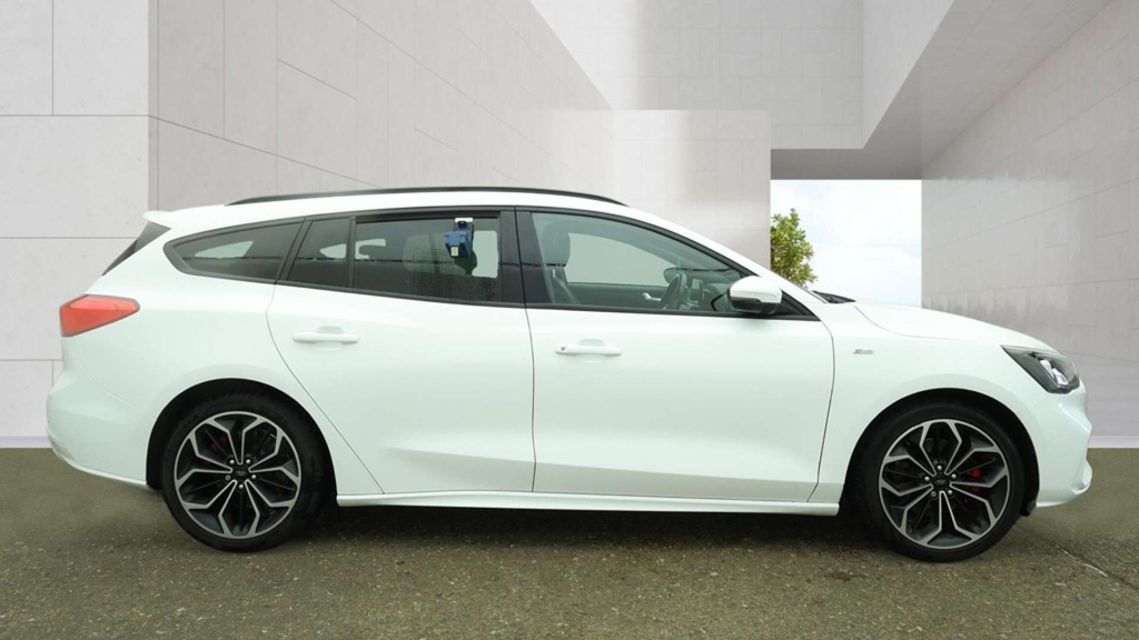 Ford Focus St-line X HT19KPF White #5