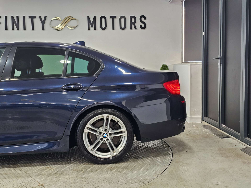 BMW 5 Series Saloon 518D Se Mot February 2025 Full Service Black #17
