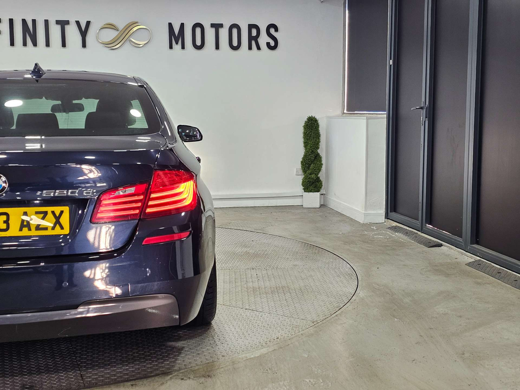 BMW 5 Series Saloon 518D Se Mot February 2025 Full Service Black #27