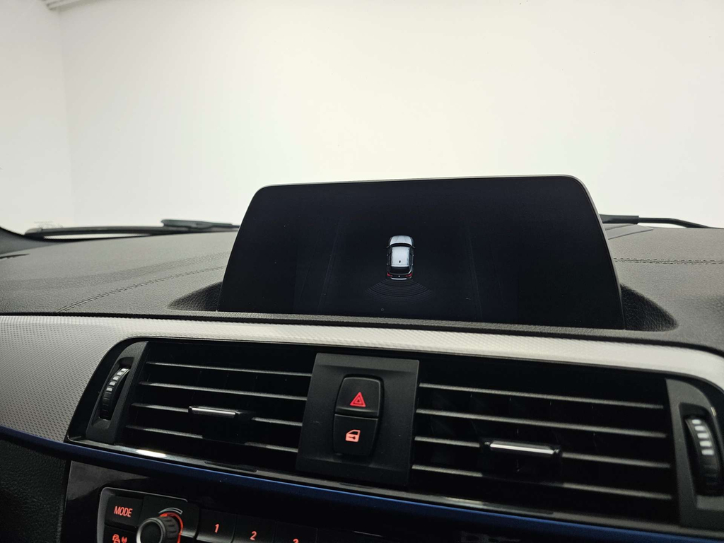 BMW 1 Series Se Black #7