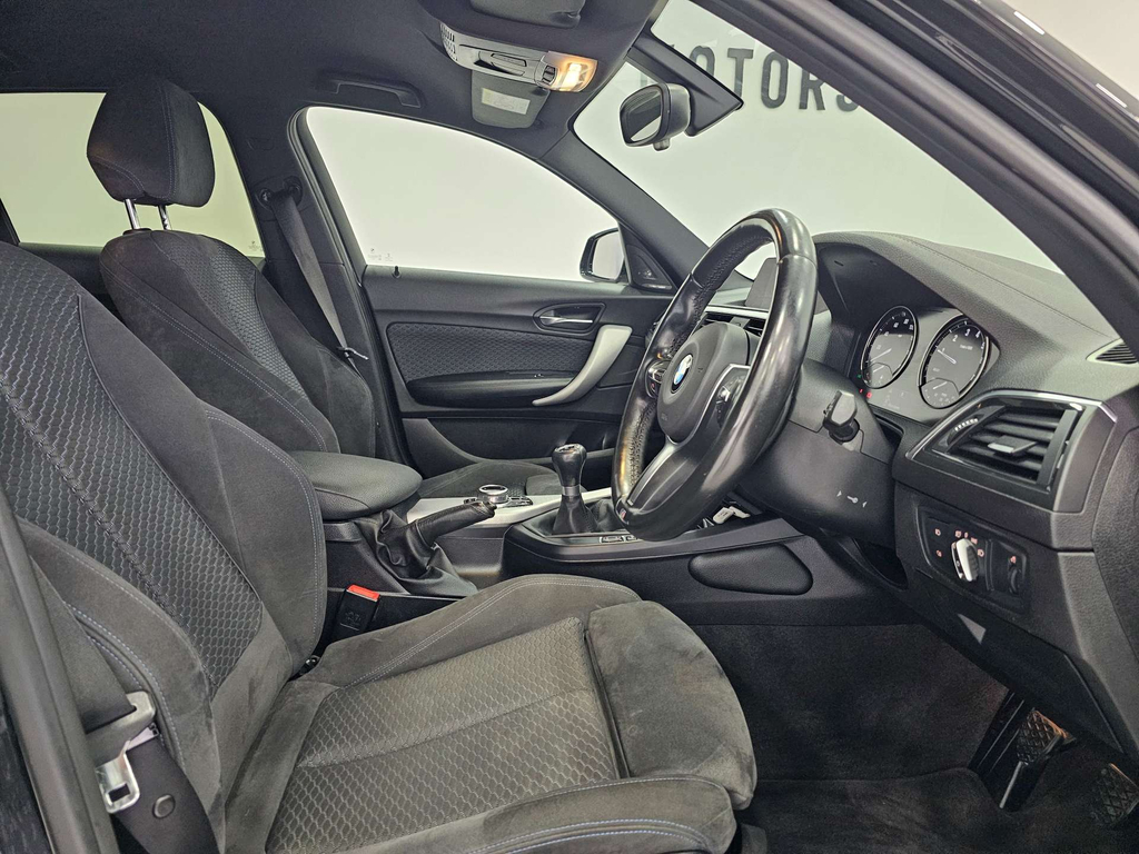BMW 1 Series 118I M Sport Shadow Edition RV18VUS  #3