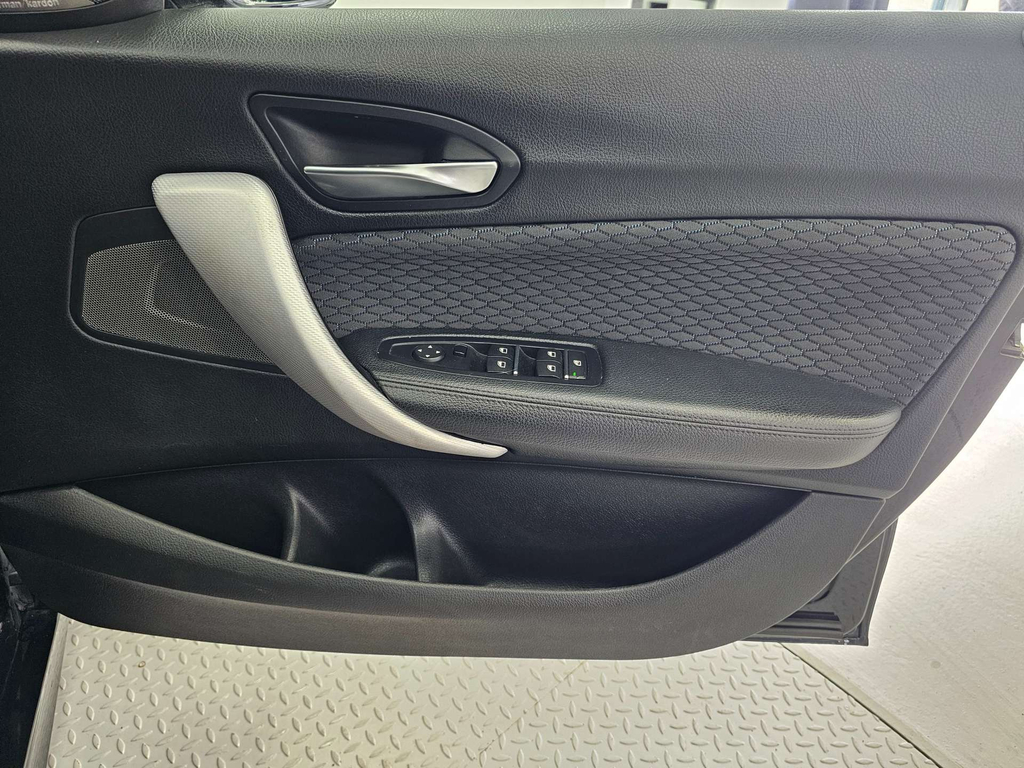 BMW 1 Series Se Black #42