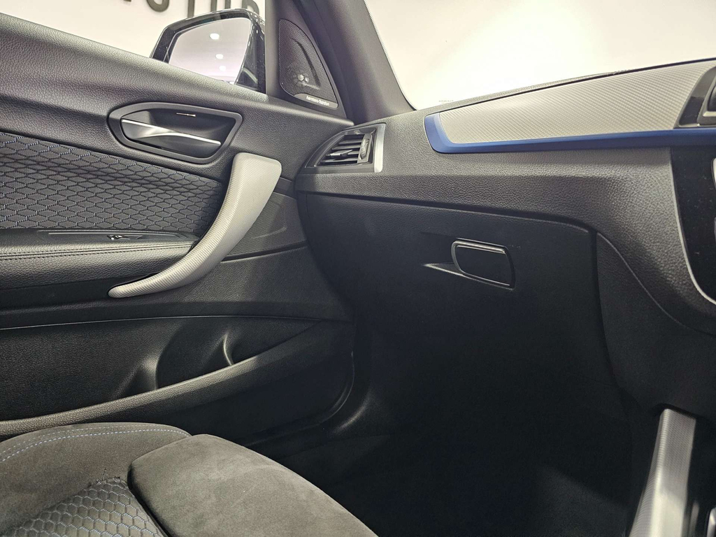 BMW 1 Series Se Black #50