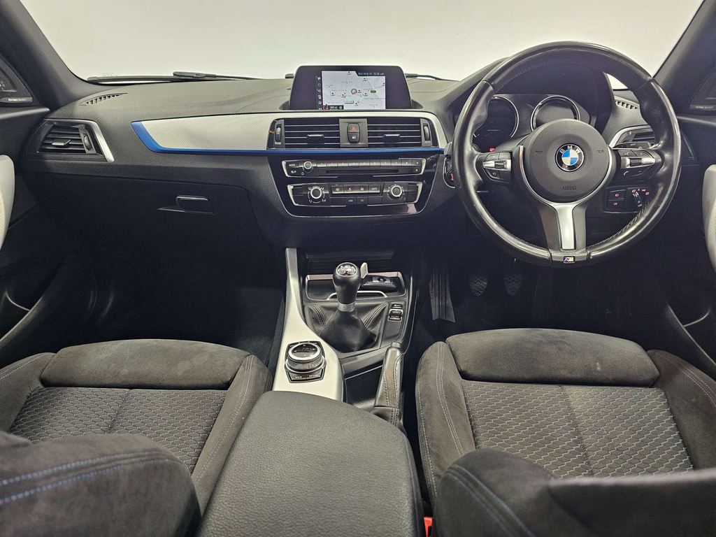 BMW 1 Series Se Black #11