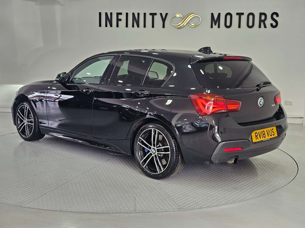 BMW 1 Series Se Black #18