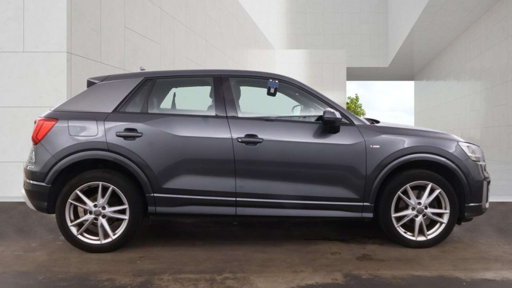 Audi Q2 S Line Tfsi  #5