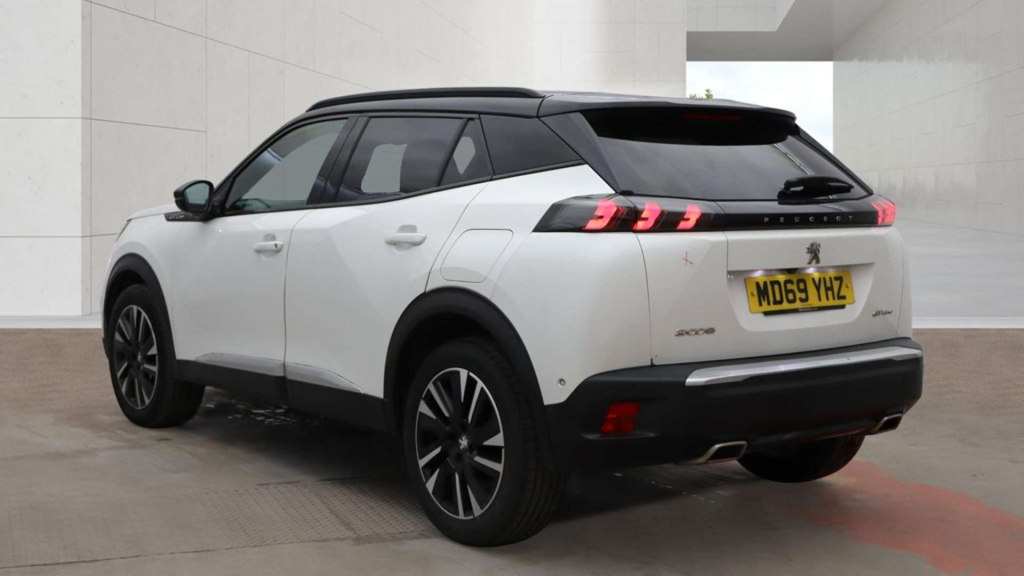 Peugeot 2008 Gt Line Puretech Ss  #3