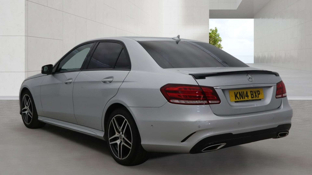 Mercedes-Benz E Class Amg Sport Cdi  #3