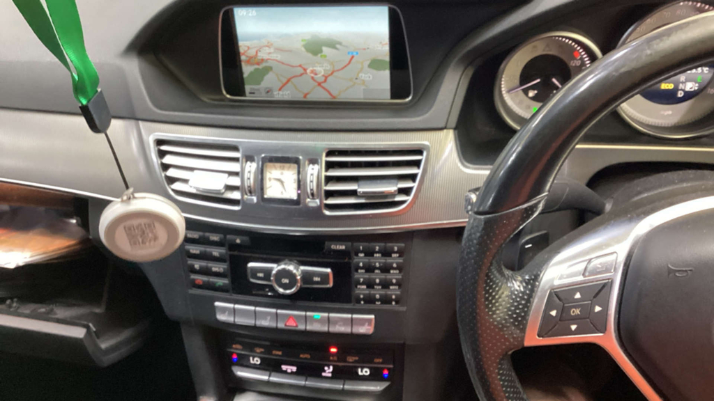 Mercedes-Benz E Class  White #11