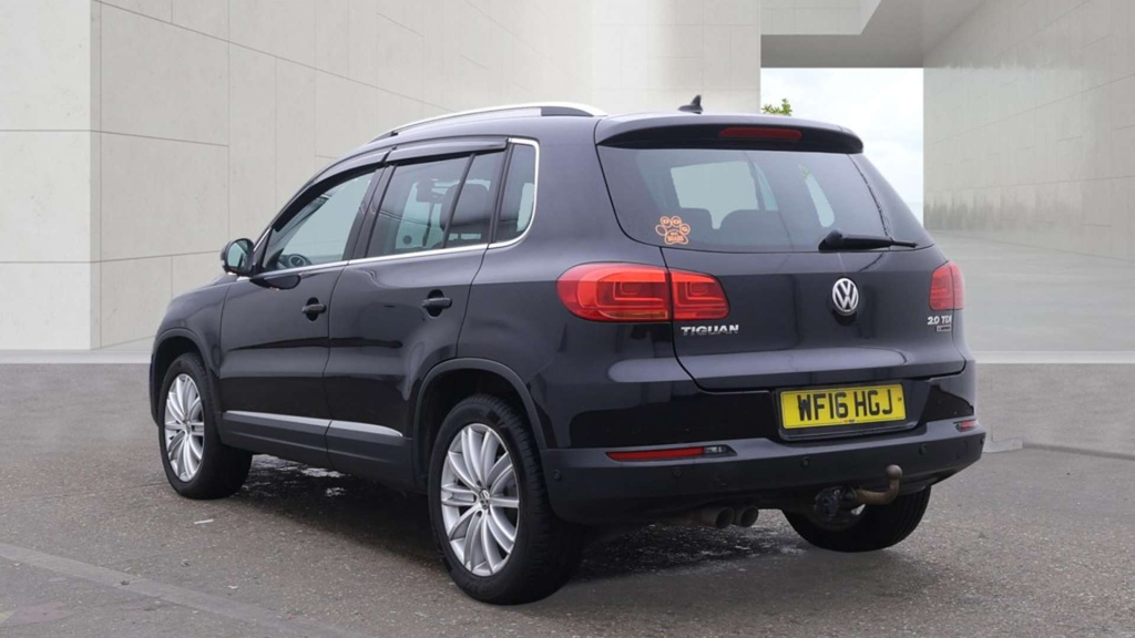 Volkswagen Tiguan Match Edition Tdi Bluemotion Technology 4Motion Se  #3