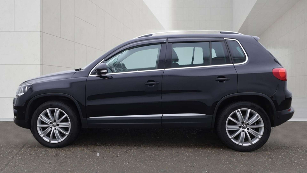 Volkswagen Tiguan Match Edition Tdi Bluemotion Technology 4Motion Se  #6