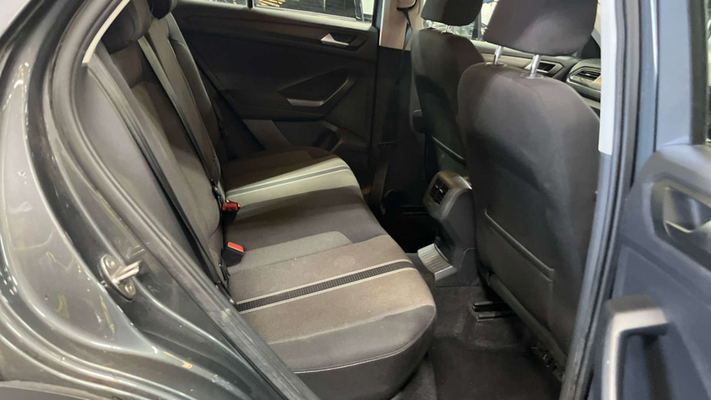 Volkswagen T-Roc 1.5L Design Grey #8
