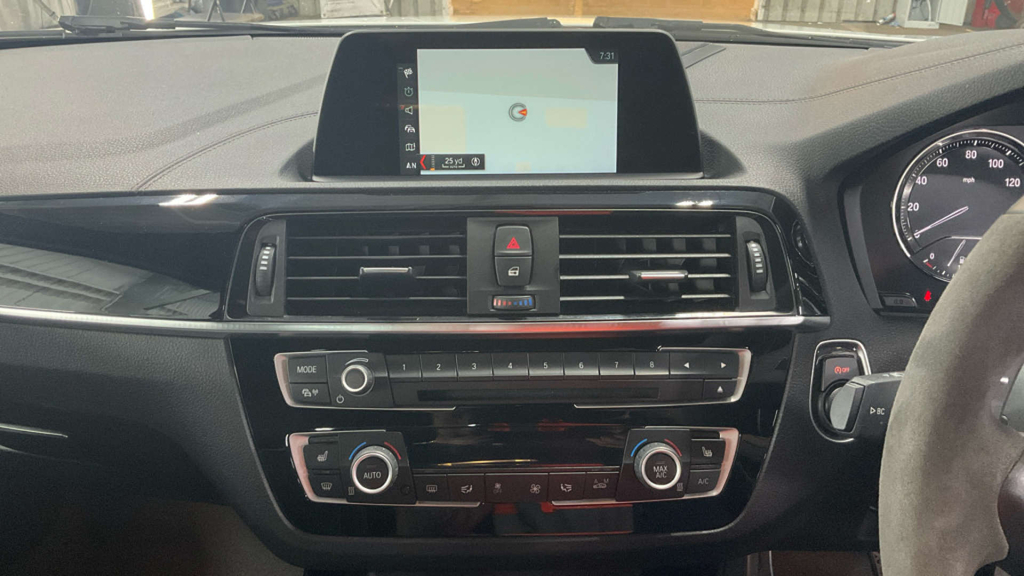 BMW 2 Series 218I Se White #11