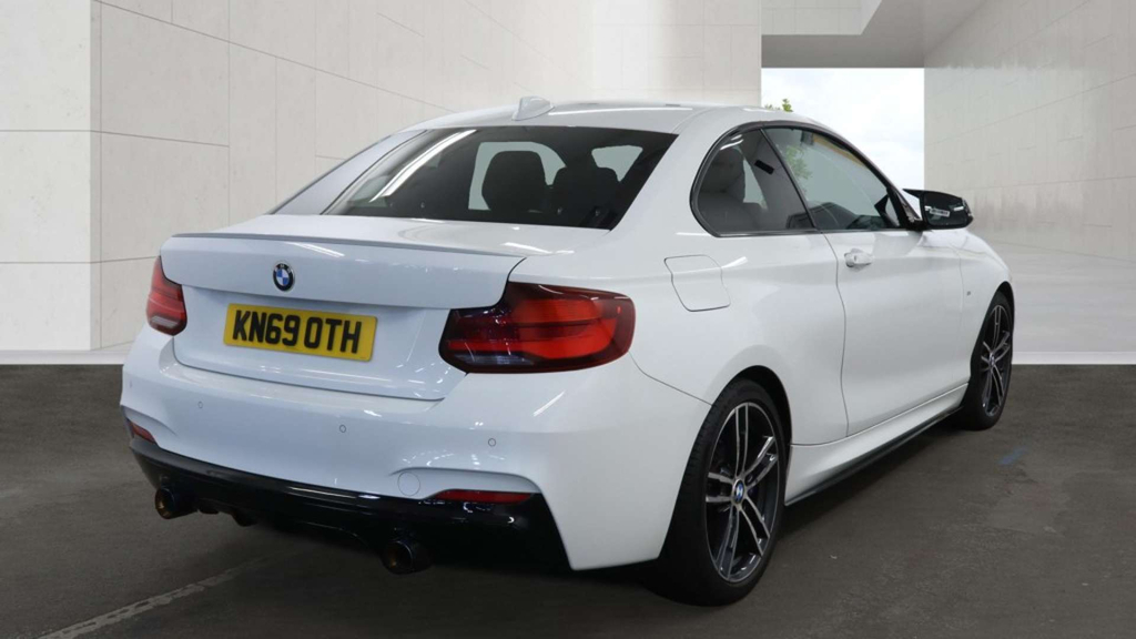 BMW 2 Series M Sport White #4