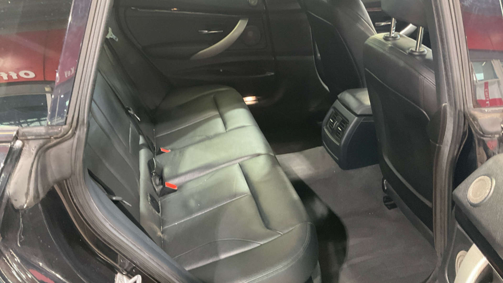 BMW 3 Series 320D Se  #12