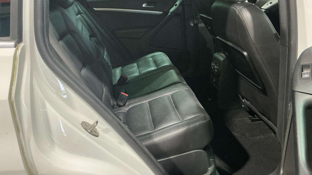 Volkswagen Tiguan 2.0 Tdi Bluemotion Tech Match Blue #8
