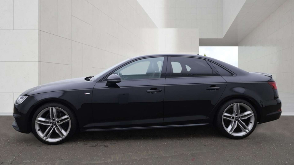 Audi A4 Black Edition Tfsi Black #6
