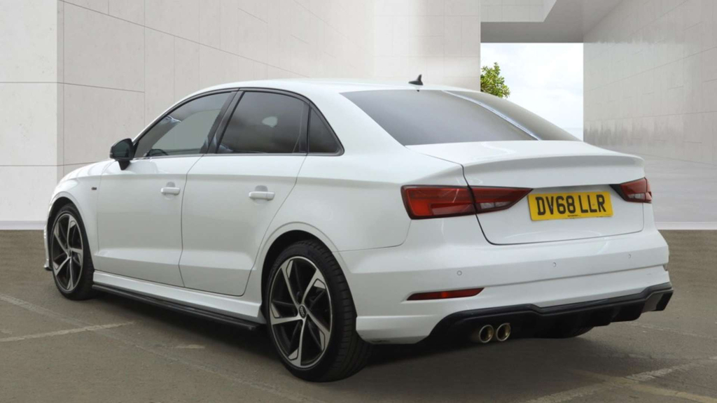 Audi A3 Black Edition 35 Tfsi White #3
