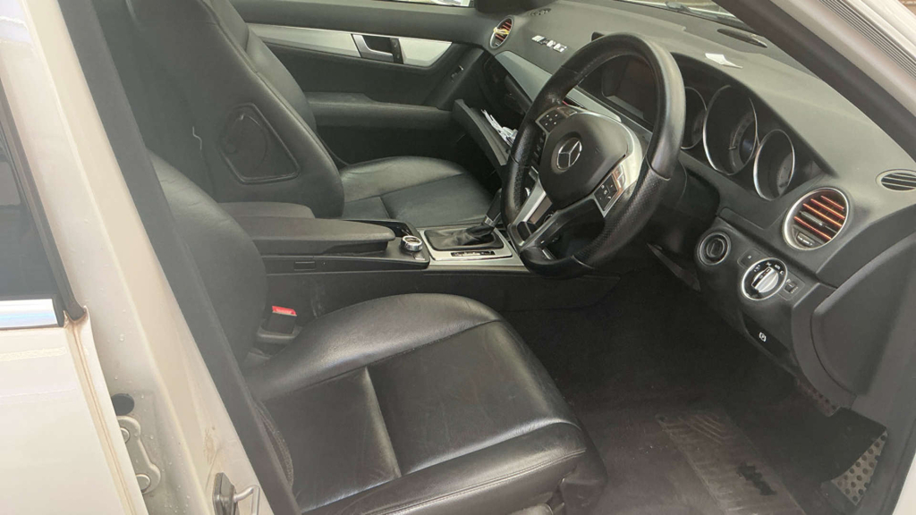 Mercedes-Benz C Class C180 Blueefficiency Executive Se Blue #9