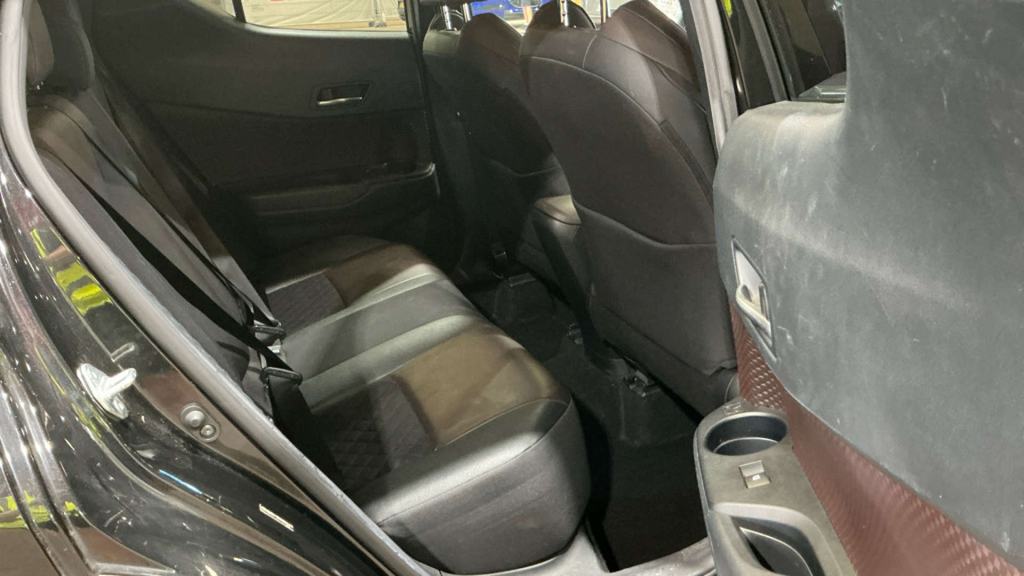 Toyota C-Hr Excel Silver #12