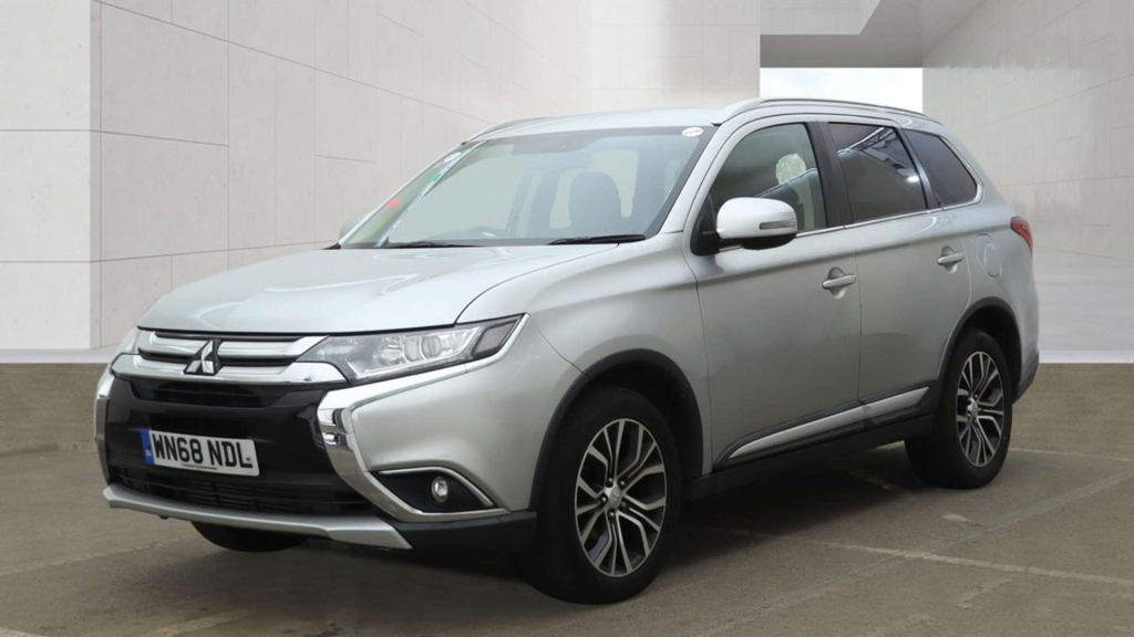 Mitsubishi Outlander Juro Di-d 4Wd #2
