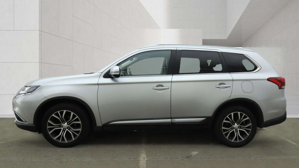 Mitsubishi Outlander Juro Di-d 4Wd #6