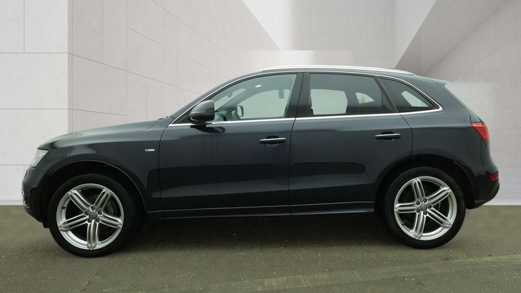 Audi Q5 S Line Tfsi Quattro 4Wd  #6