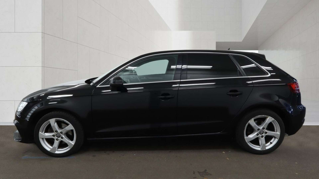 Audi A3 Sportback 35 Tfsi Sport  #6
